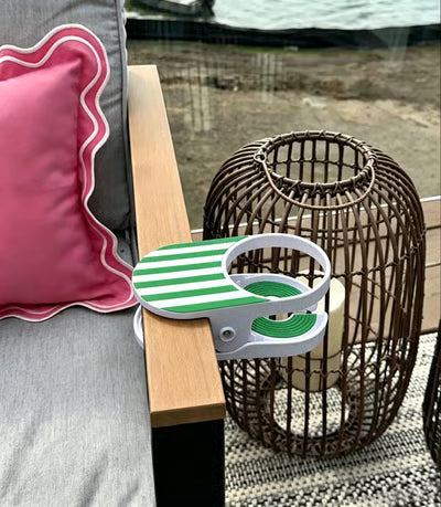 🏖️Mainstays Clip-On Drink Holder – Secure Your Beverage Anywhere!🍾